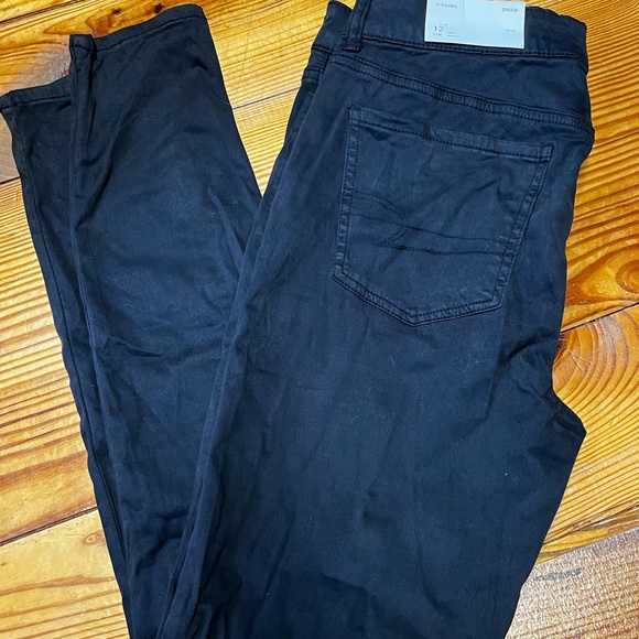 American Eagle Outfitters Denim - American Eagle Jeggings Size 12L Stretch in Black